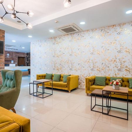 טביליסי Capitol Hotel By Umbrella מראה חיצוני תמונה